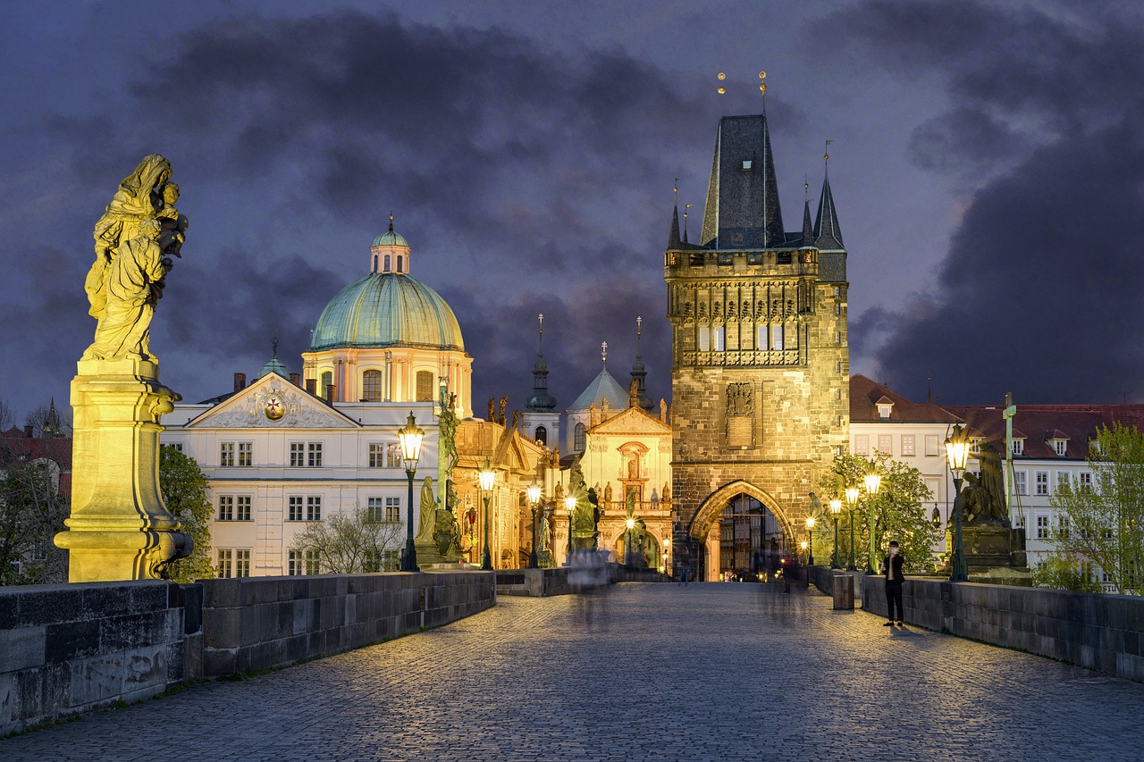 christmas market breaks in prague